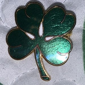 Vintage Four Leaf Clover Shamrock Pin Enamel Green Gold Tone Pinnacle Designs
